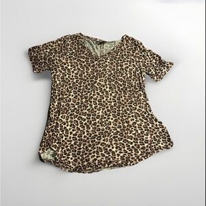 Leopard Print V-Neck Short Sleeve Top
